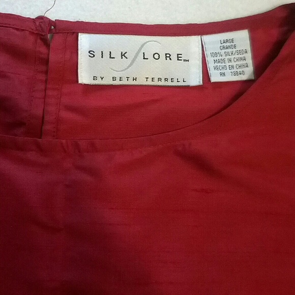 Silk blouse - Picture 2 of 2