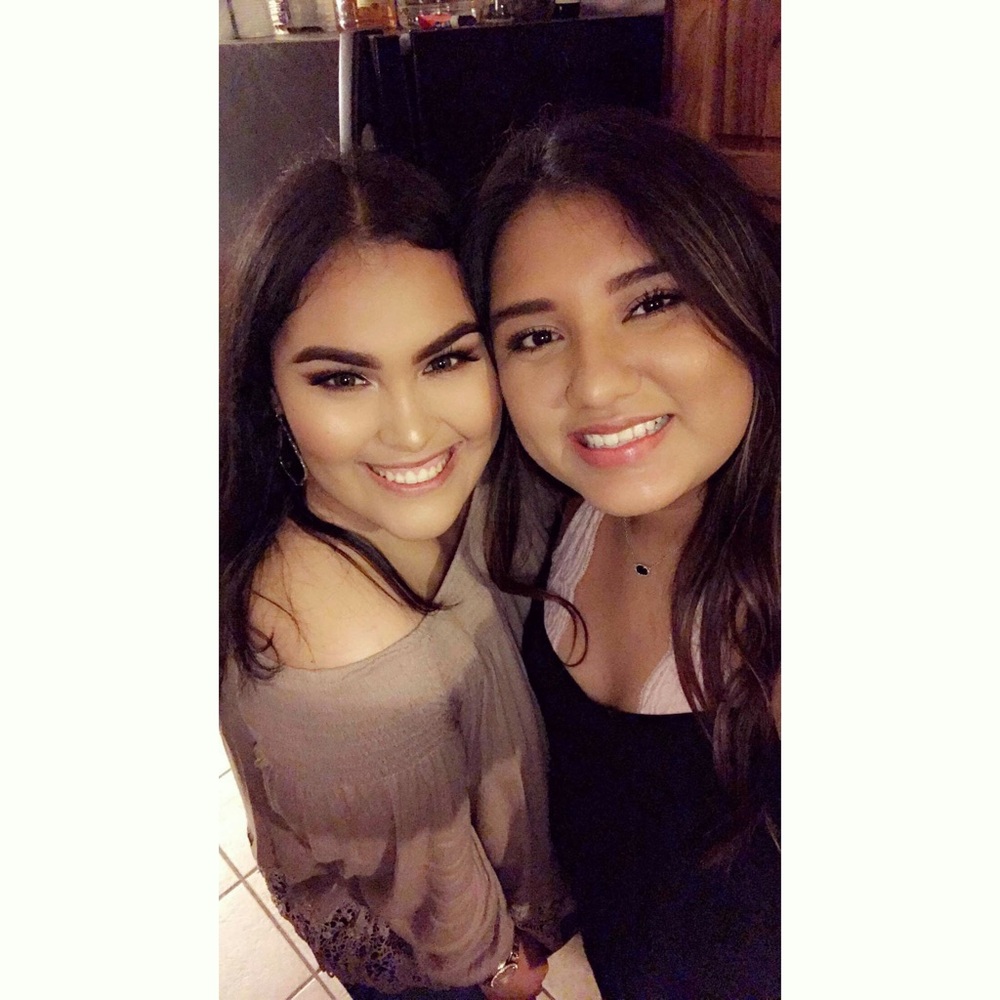 Meet your Posher, Anahi