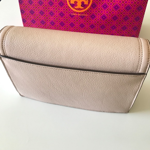 Tory Burch - Picture 3 of 7