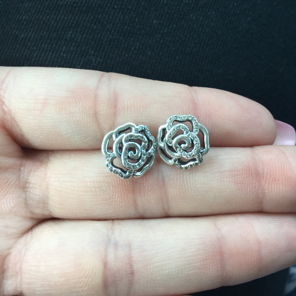 Pandora rose earrings