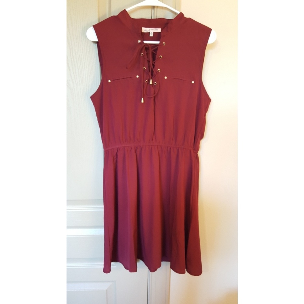 Maroon dress with lace-up detail