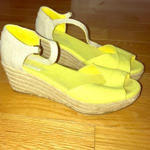Toms Yellow Wedges
