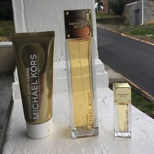 Michael Kors Sexy Amber Perfume and Lotion set