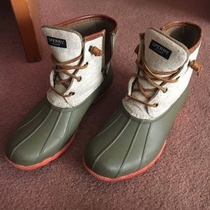 Sperry boots