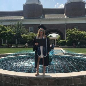 Meet your Posher, Madeline