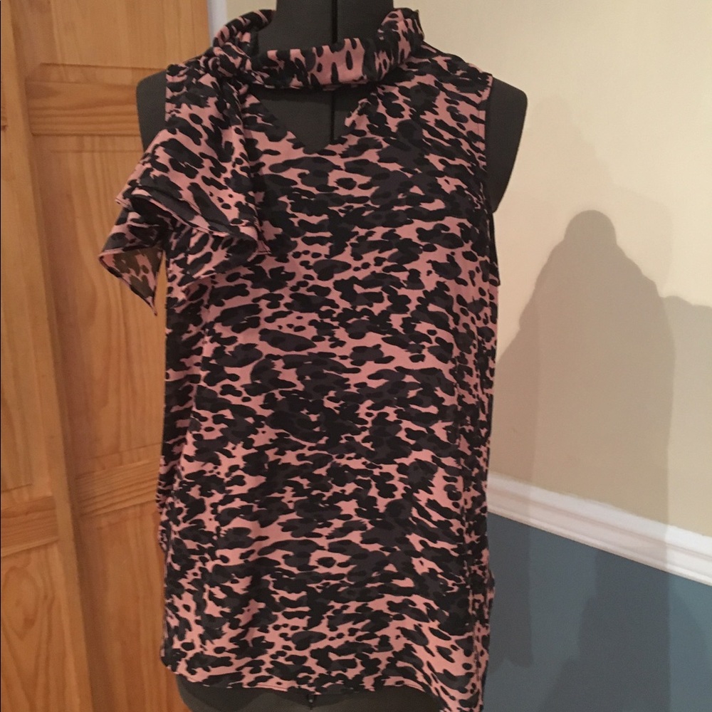 Animal print shell