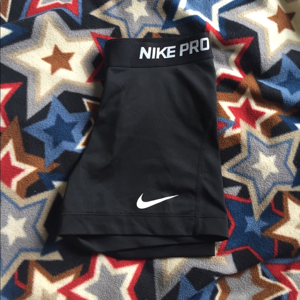 NIKE PRO SPANDEX- COMPRESSION SHORTS