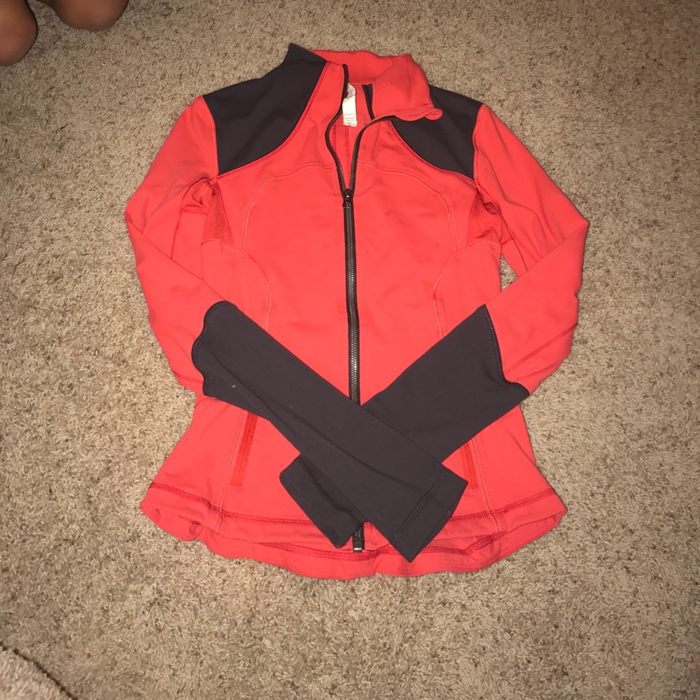 Lululemon sweatshirt