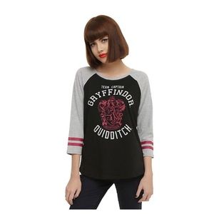 NWT GRYFFINDOR QUIDDITCH CAP'T TEE