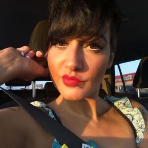 Meet your Posher, Dottie