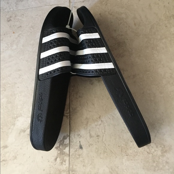 Adidas - Picture 2 of 3