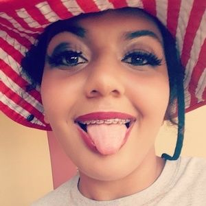 Meet your Posher, Josie