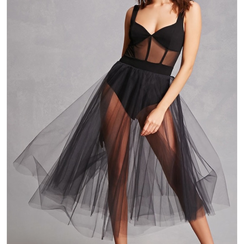 Trendy Sheer Black Dress (willing to negotiate) 💕