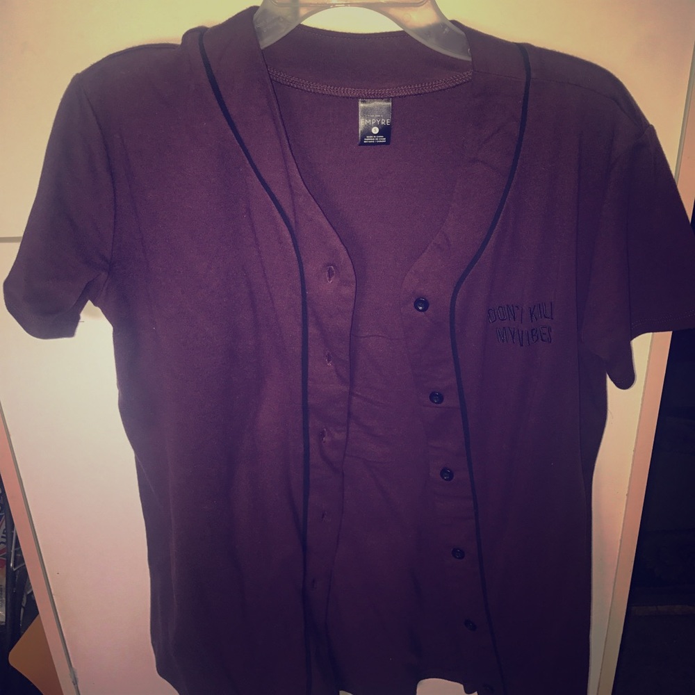 Maroon jersey top