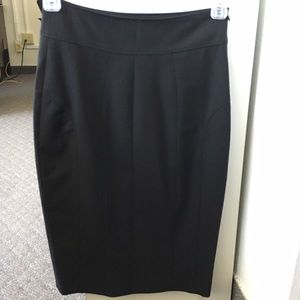 Authentic Burberry London pencil skirt Size 4