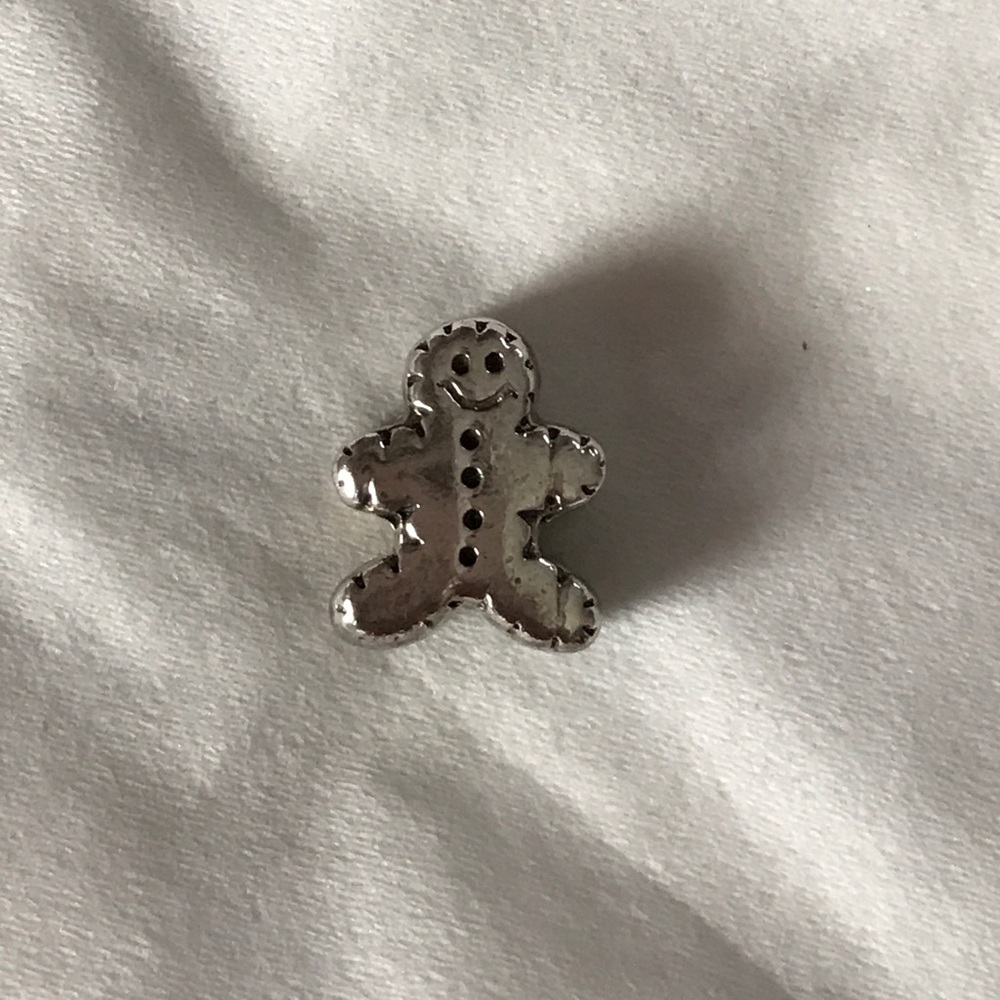 Gingerbread man Camilla charm