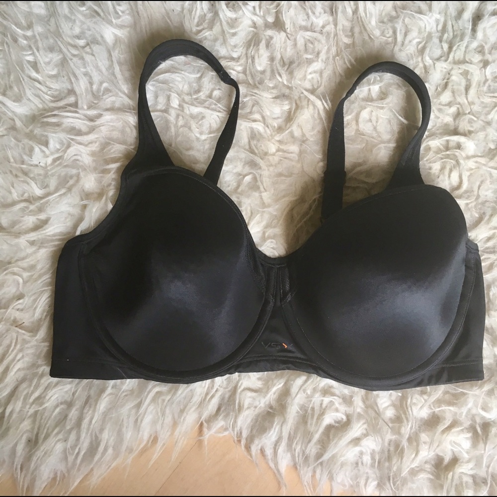 VS underwire sports Bra deleting 5/5 make an offer