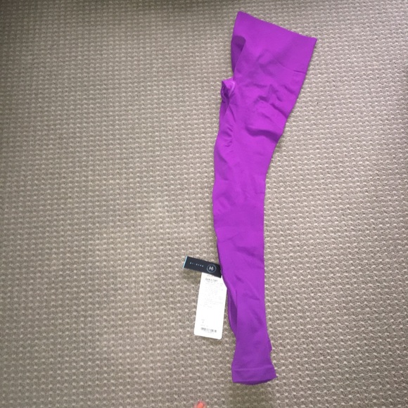Lululemon Zone In Tight Tender Violet Leggings NWT - Picture 6 of 6