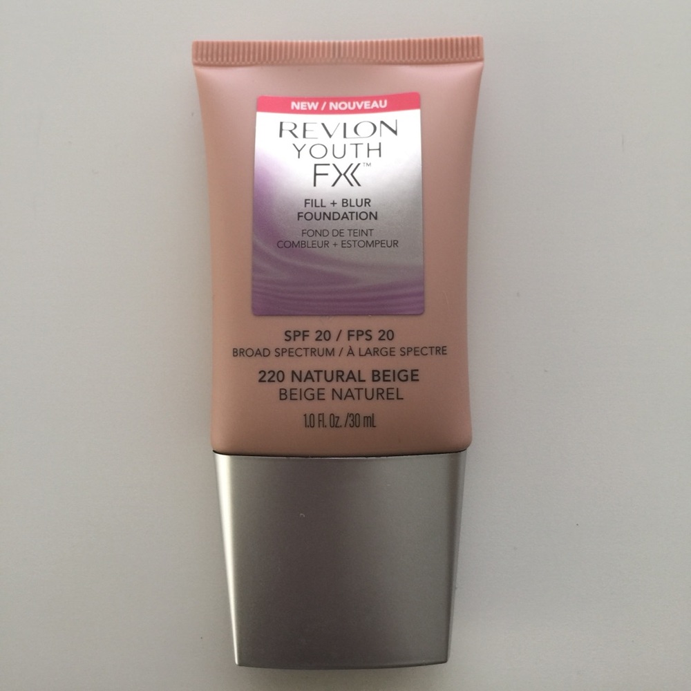 Revlon Youth FX Fill + Blur Foundation Shade 220