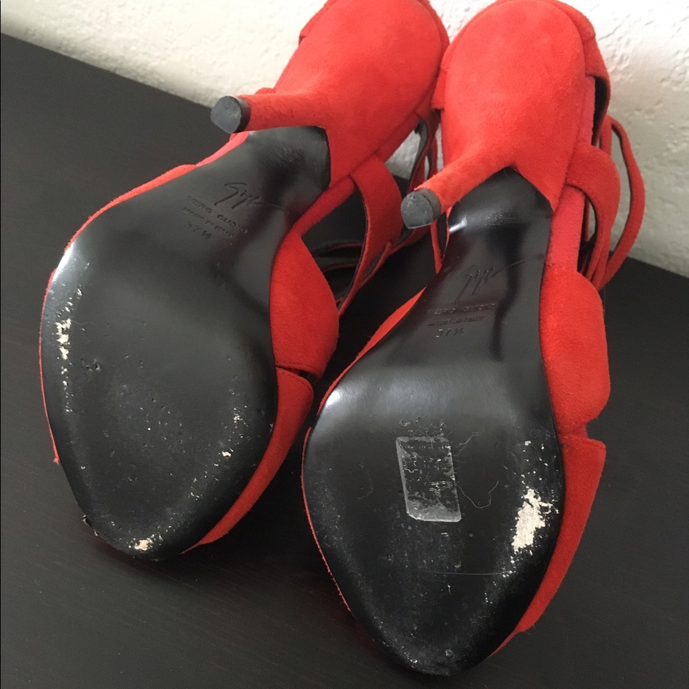 Giuseppe Zanotti red cut out heels - Picture 3 of 4