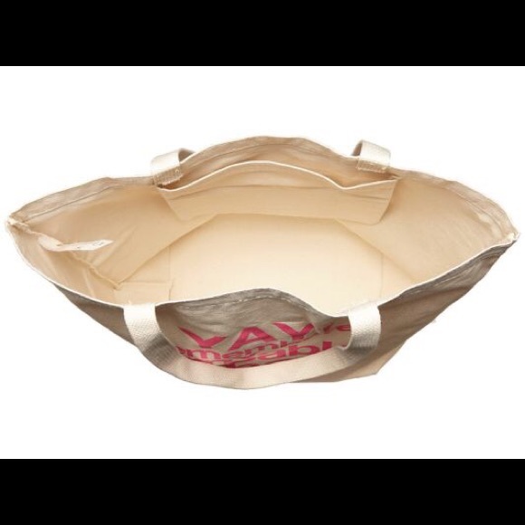 Large shopping tote - Picture 5 of 5