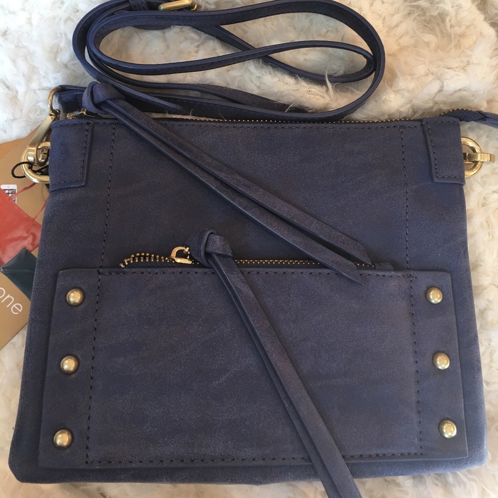 Francesca's Plug and tote built-in charger bag
