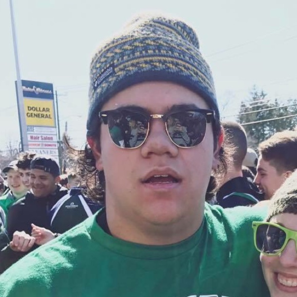 Meet your Posher, Carlos