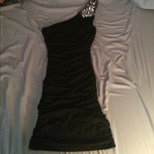 NWOT Black one shoulder dress