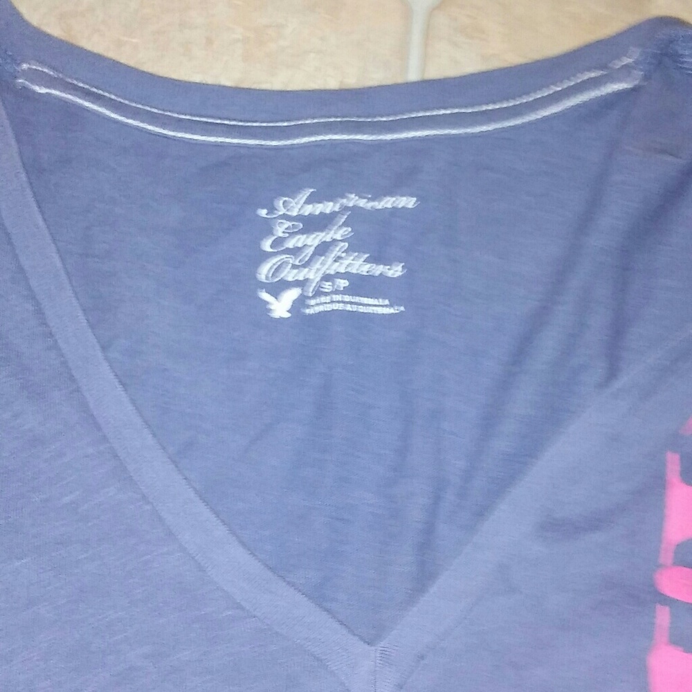American eagle t-shirt size s