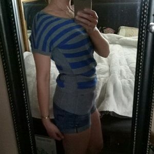 GUESS • short sleeve top