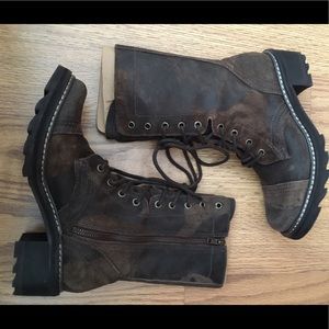 Donald J Pliner boots