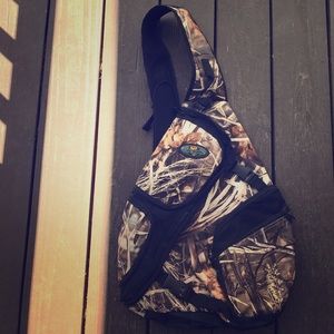 🎣🐟Flambeau Outdoors Cross Fishing Bag🐟🎣