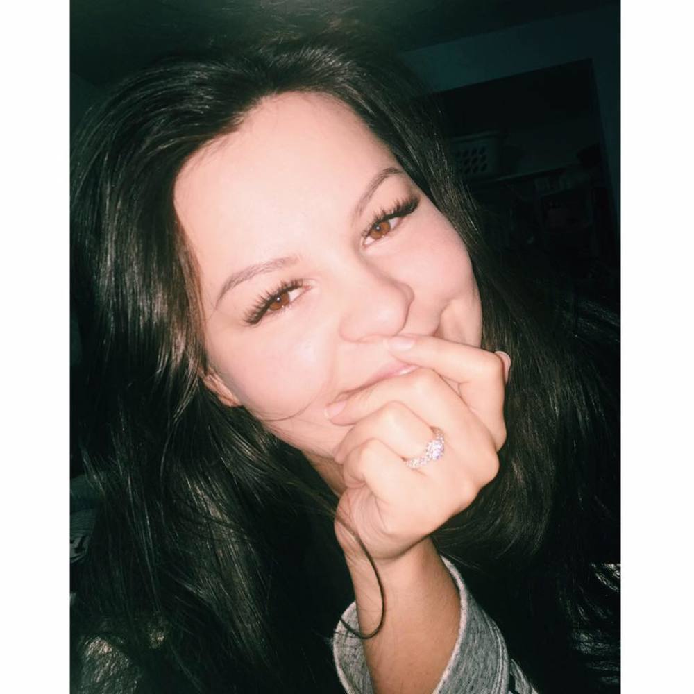 Meet your Posher, Lyndsie