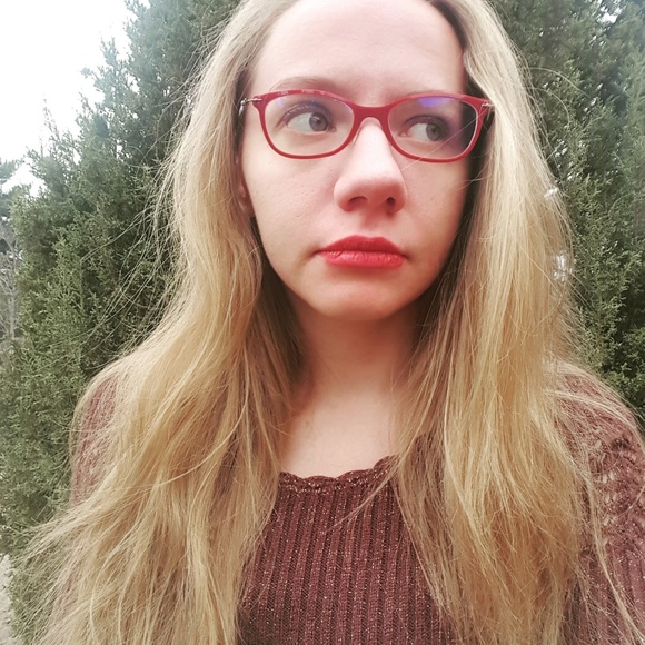 Meet your Posher, Rachel - Picture 2 of 2