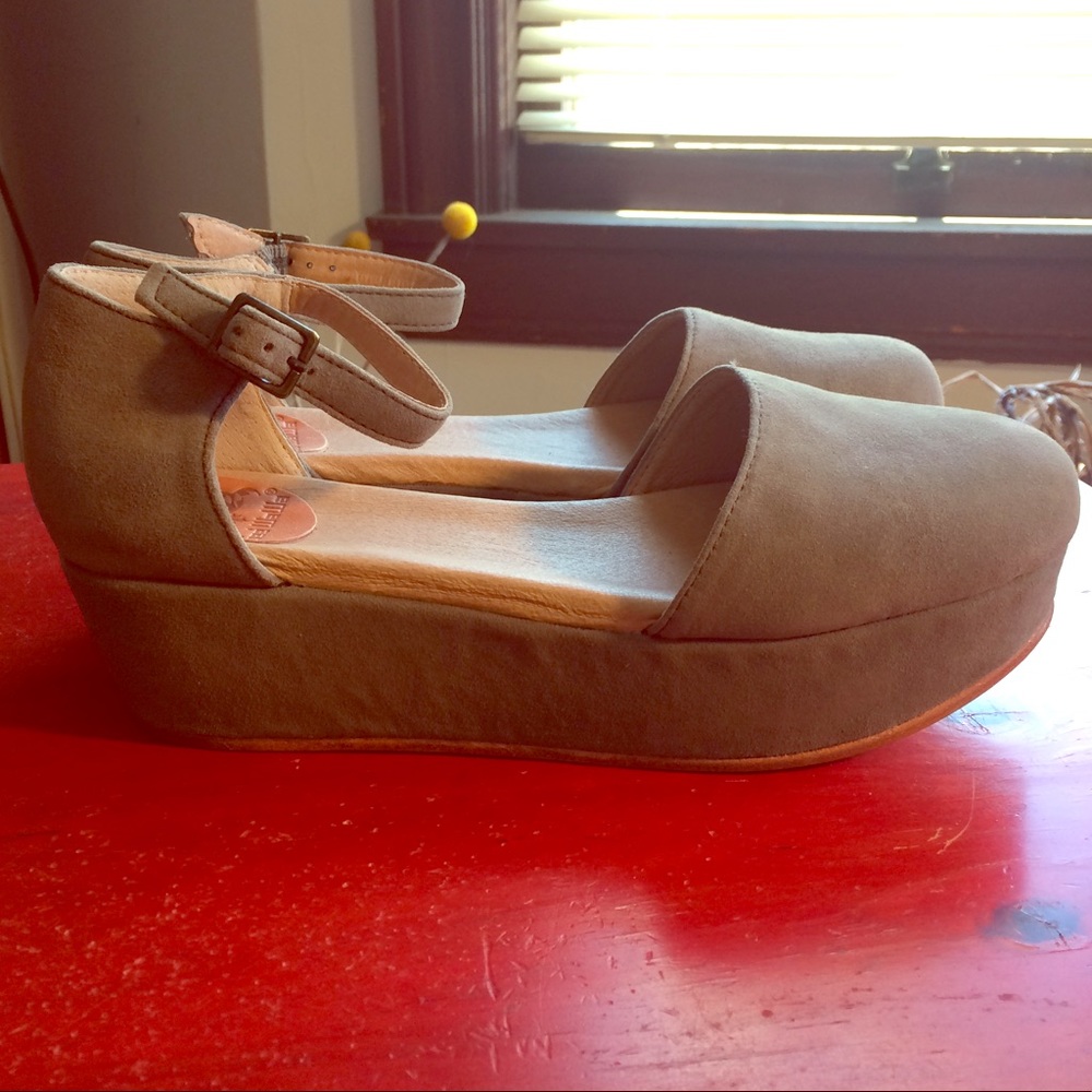 Free People Gee Wawa Grey Suede Platform Shoes