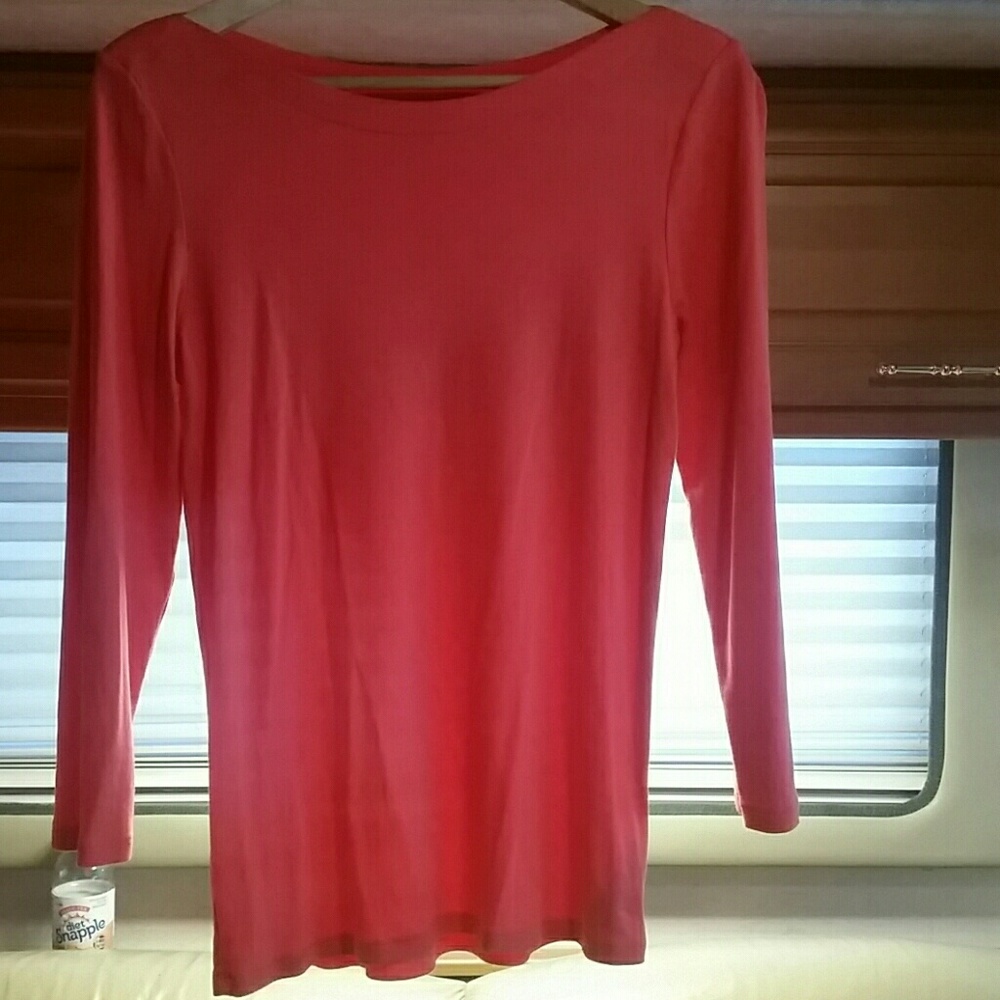 Long sleeve gap shirt