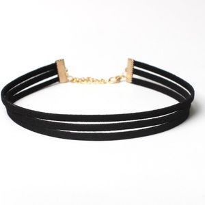 Black choker