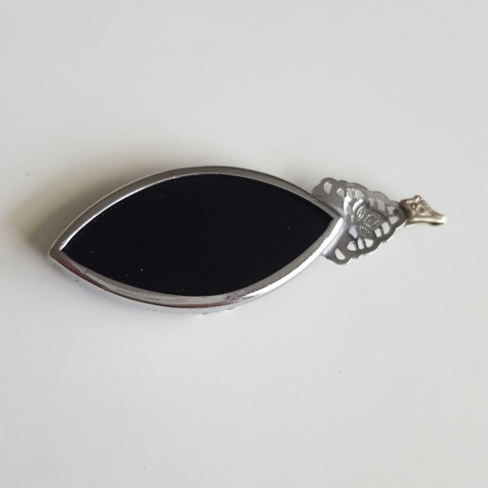 Black Onyx Large Necklace Pendant - Picture 4 of 4