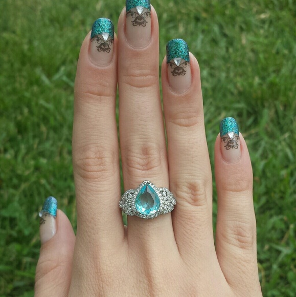 Classy Aquamarine Ring - Picture 4 of 4