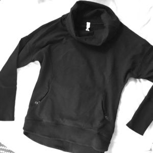 Lululemon black sweatshirt
