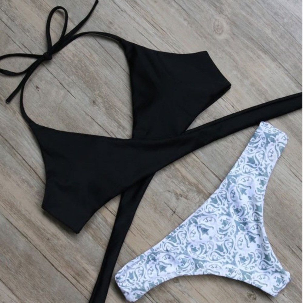 OHrange bathing suit