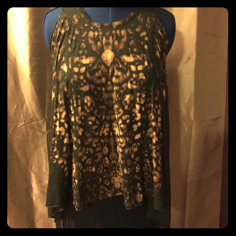 Sleeveless T Shirt