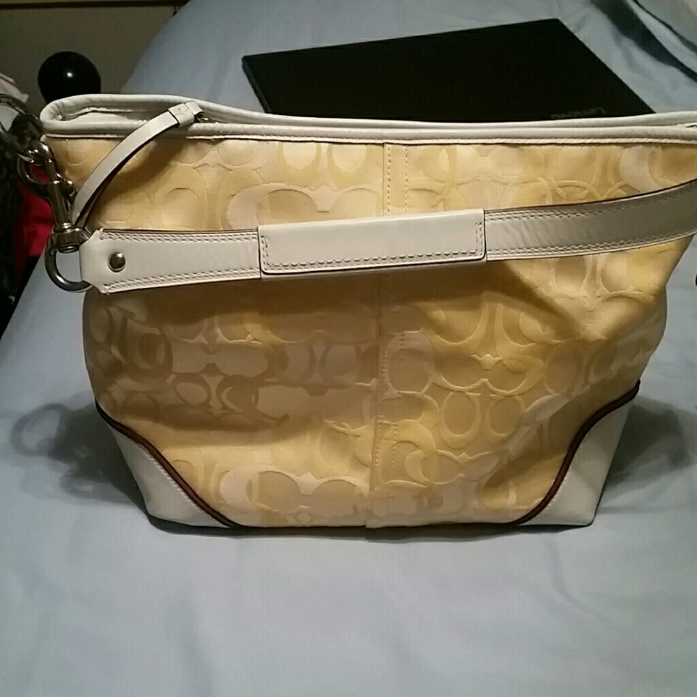 Coach shoulder bag