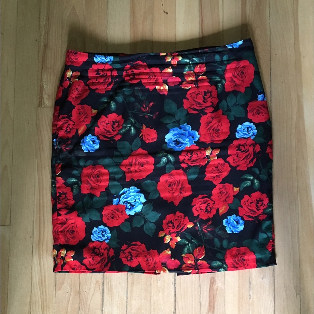 Vince Camuto Floral Pencil Skirt
