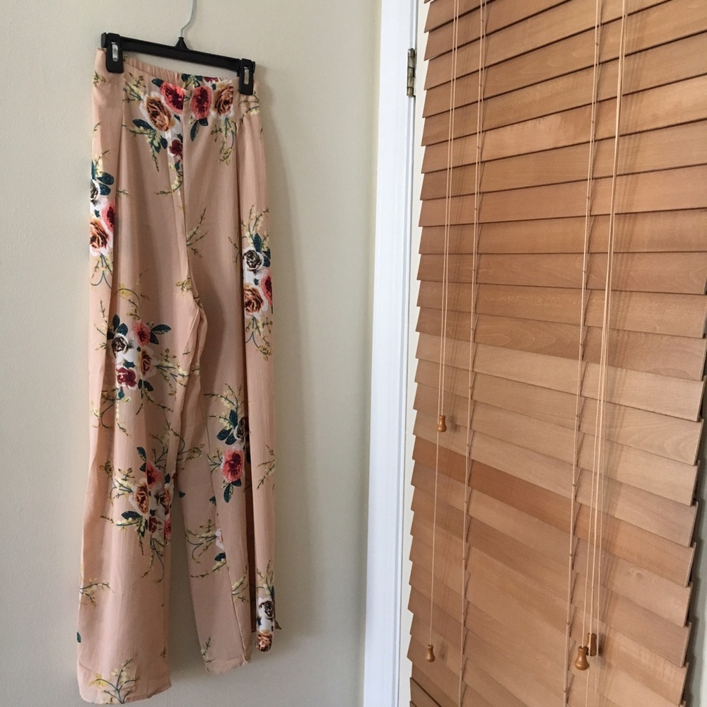 Last ✨New Anna Nude 2 PC Floral Pant Set - Picture 7 of 8