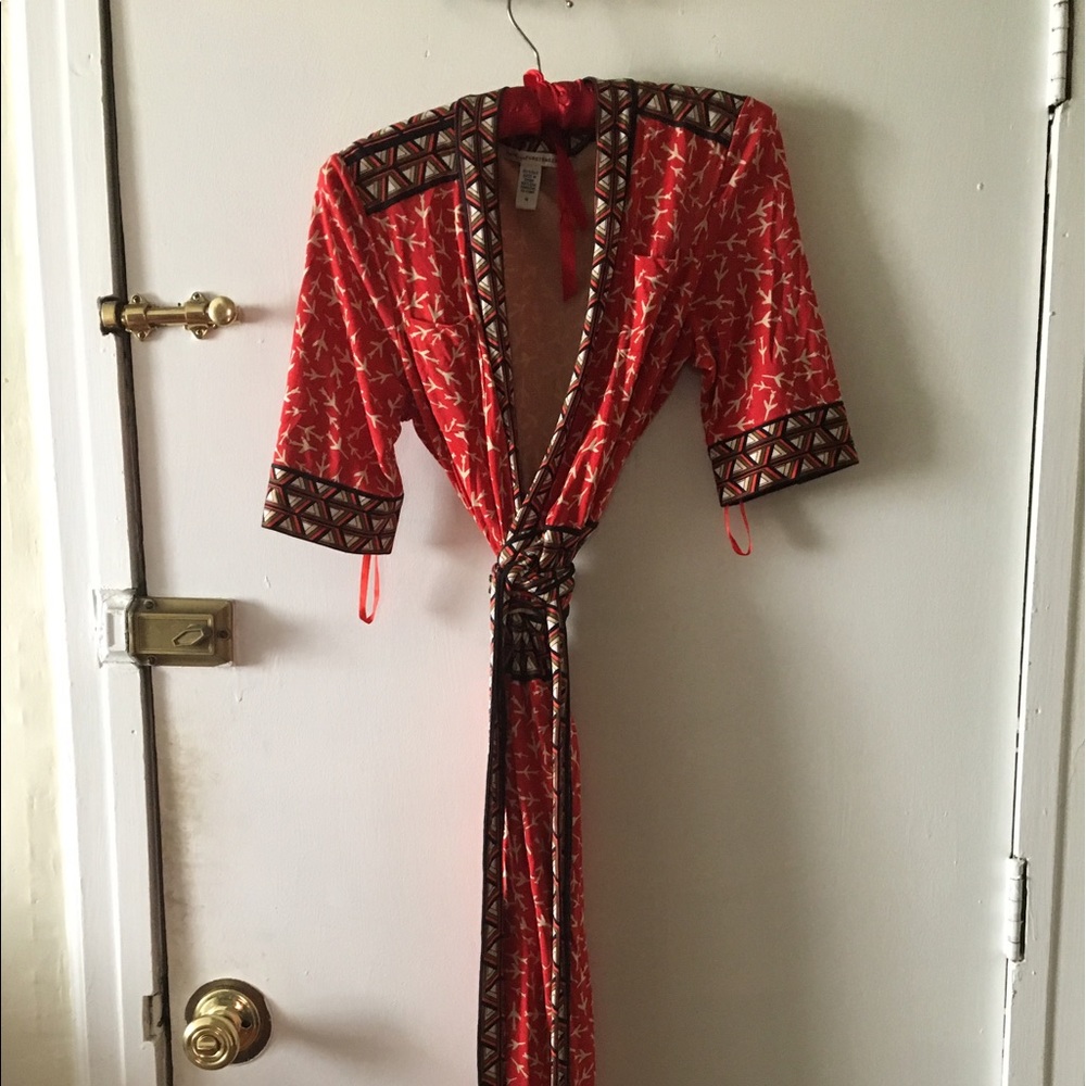 DVF wrap dress AIRPLANES ! Size 10