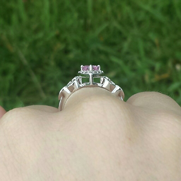 Pink Halo Heart Ring - Picture 2 of 4