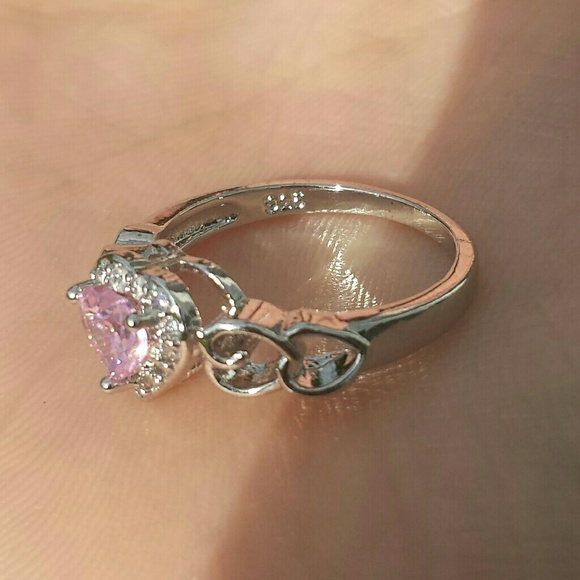 Pink Halo Heart Ring - Picture 3 of 4