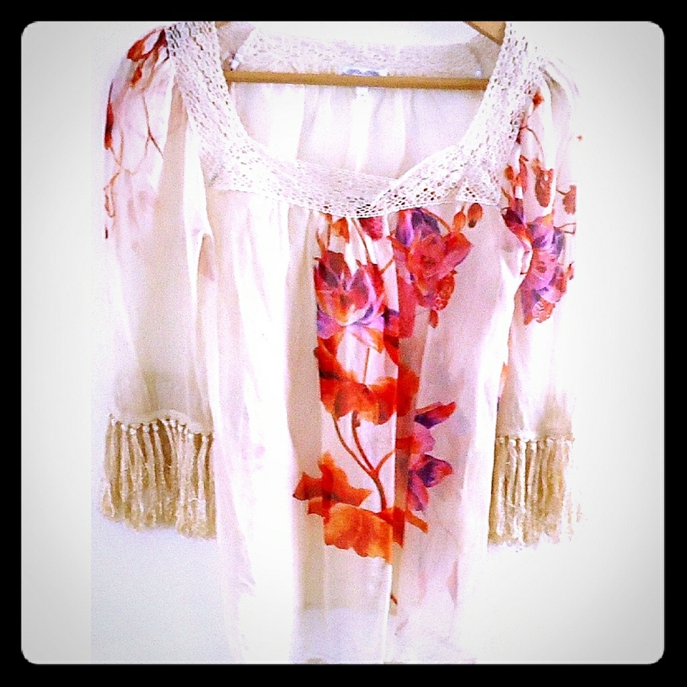 LN hand-painted lace-trim 100% silk blouse size 2
