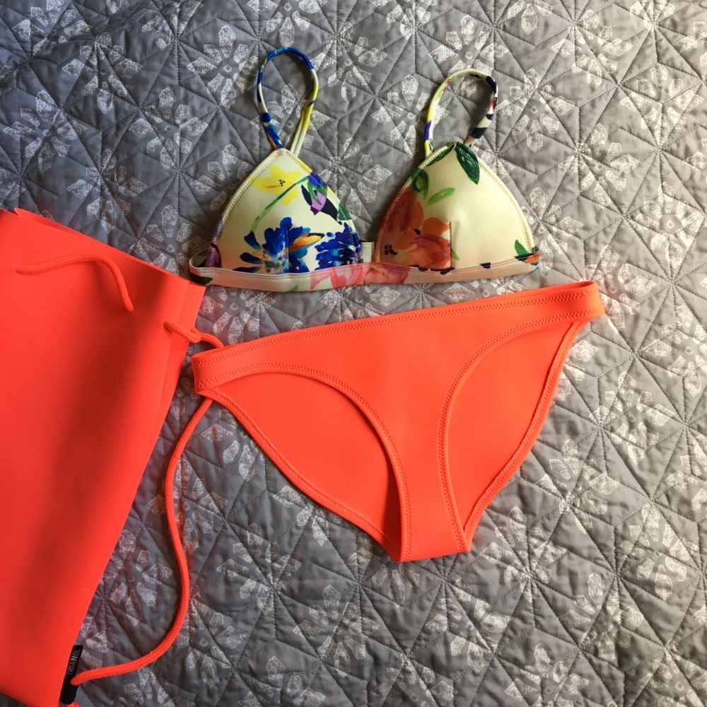 Triangl Missy- Summer Fling swimsuit